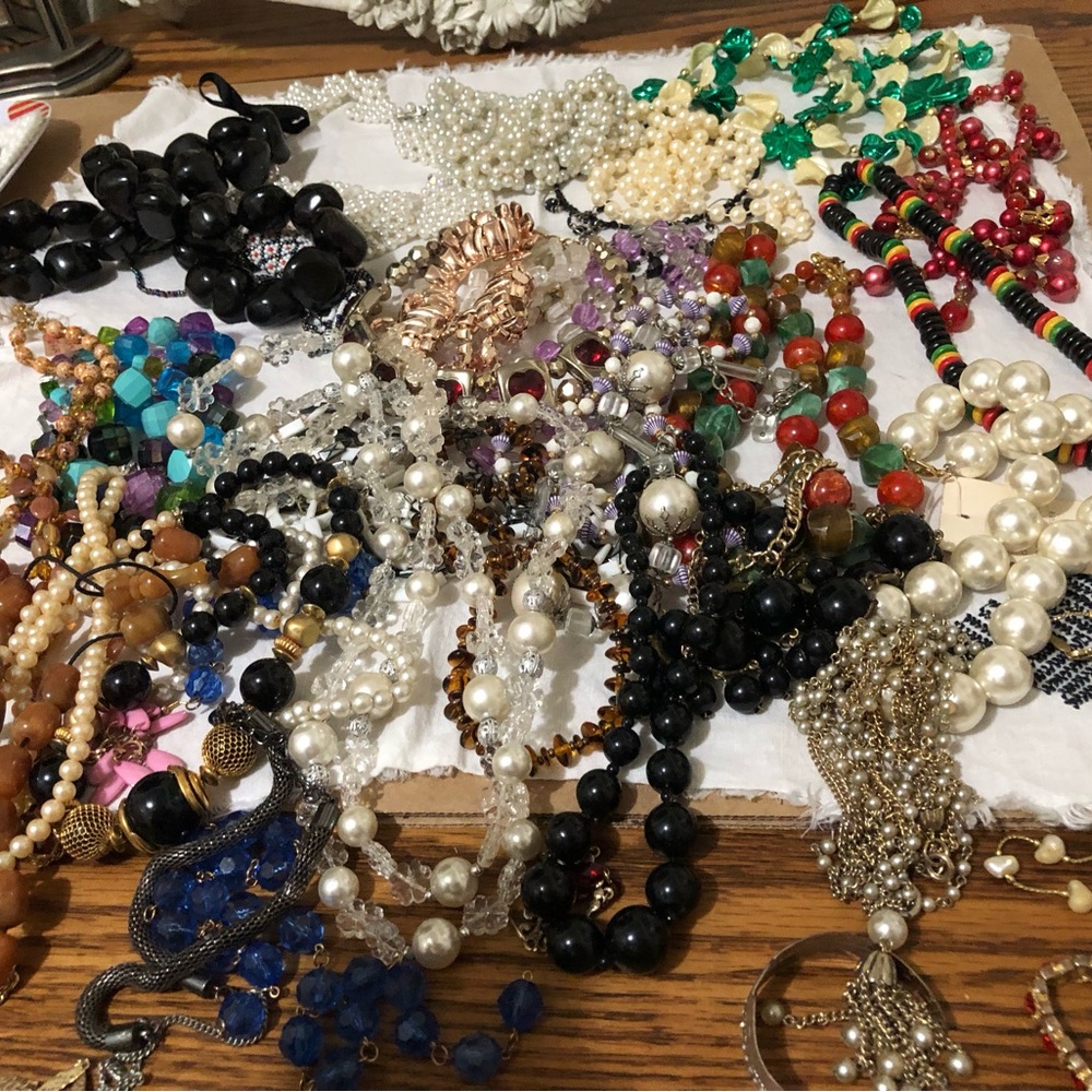 Necklace bundle vintage